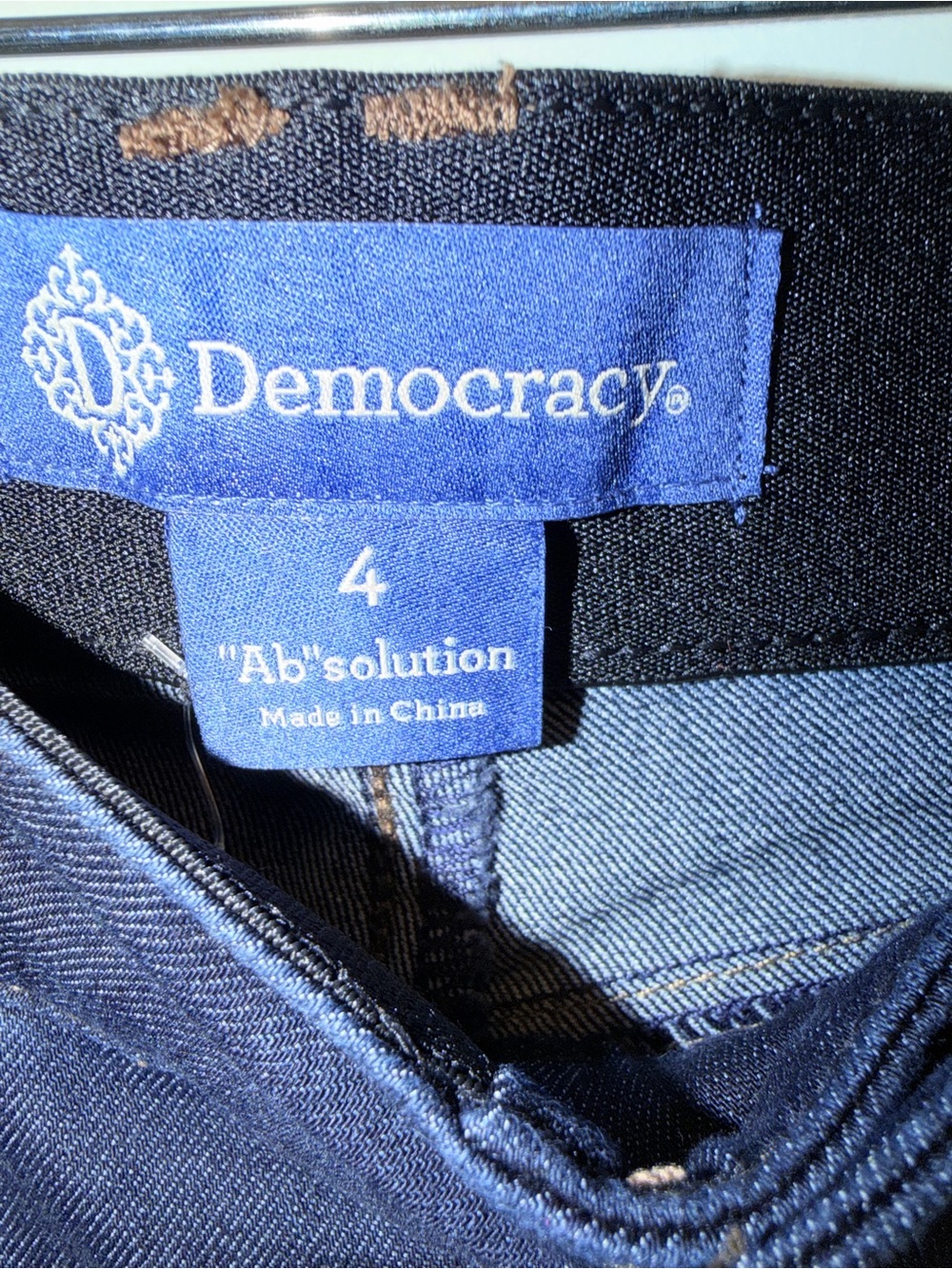 Democracy Jeans Women’s 4 Dark Wash Skinny Ab Solution Booty Lift Jegging - Picture 4 of 7